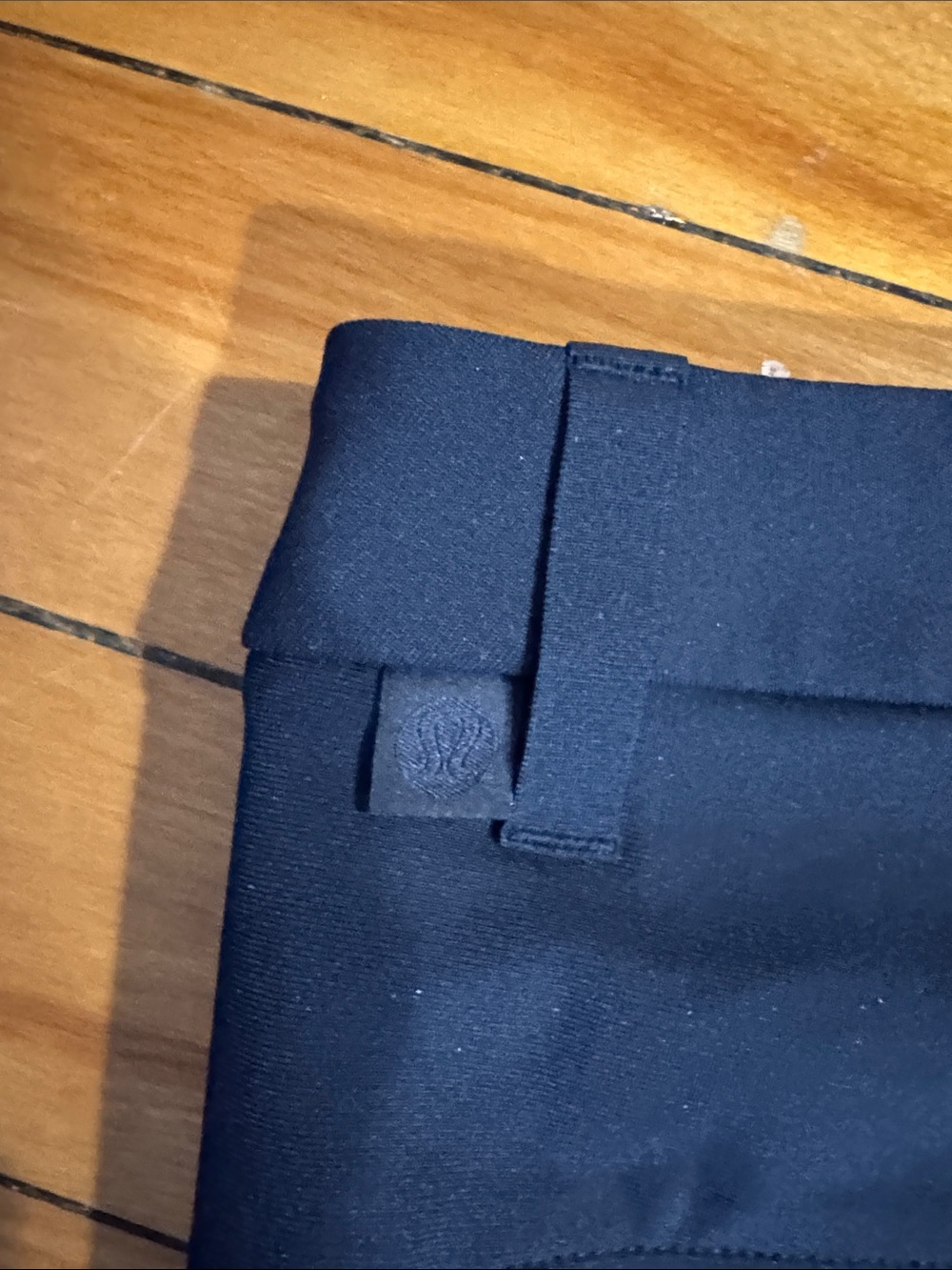 lululemon ABC Classic-fit short 7” navy - Picture 5 of 5